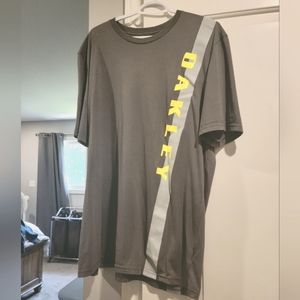 Men's XXL Oakley T Shirt